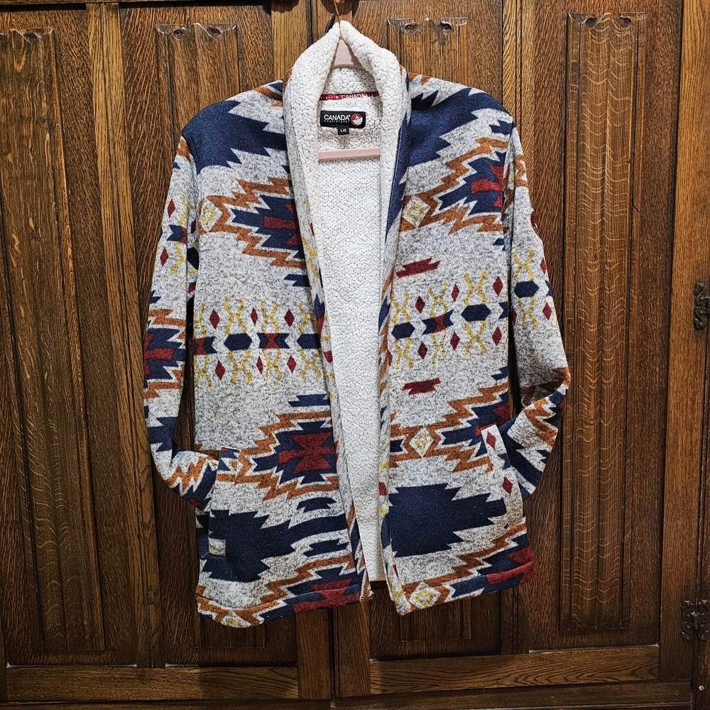 Canada Weather Multicolor Patterned Cardigan